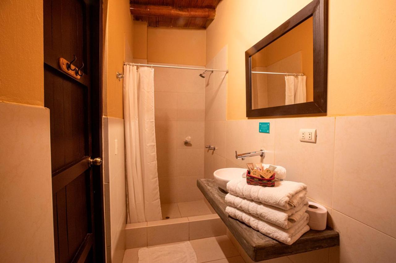 La Confianza Hotel Лунауана Экстерьер фото
