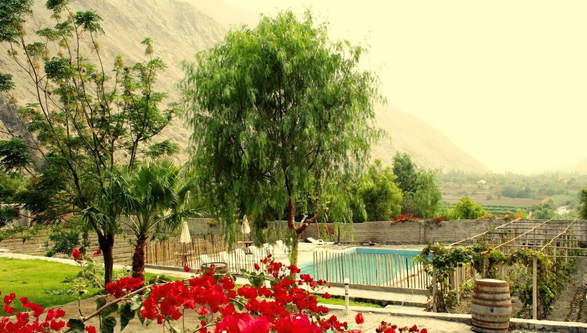 La Confianza Hotel Лунауана Экстерьер фото